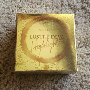 Hank and henry luster dew hunny bunny highlighter